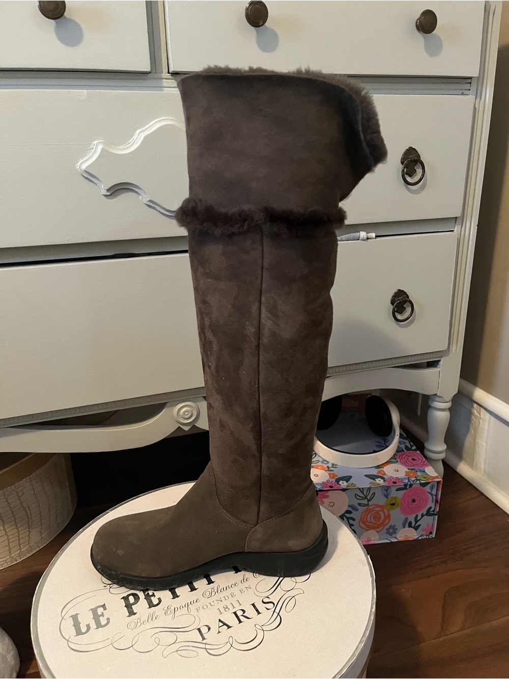 La CANADIENNE Tall Grey Suede Shearling-Lined Winter Boots - Picture 2 of 5